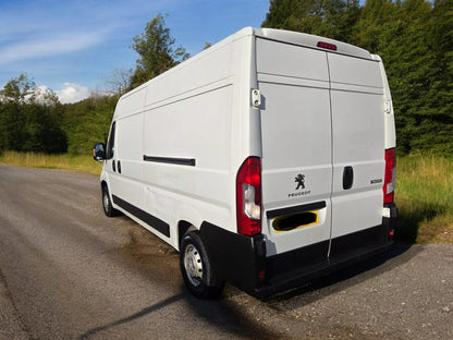 2019 PEUGEOT BOXER VAN IS A SPACIOUS AND PRACTICAL PANEL VAN