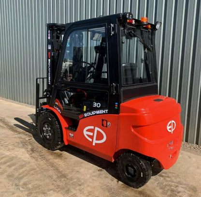 ** BRAND NEW ** 2023 EP EQUIPMENT EFL303 LITHIUM-ION FORKLIFT WITH FULL CABIN