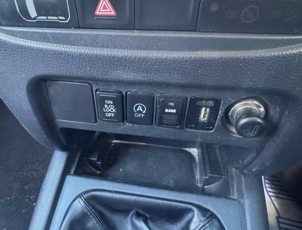 MITSUBISHI L200 CLUB CAB – 2.4 ENGINE – 2018 (18 REG)