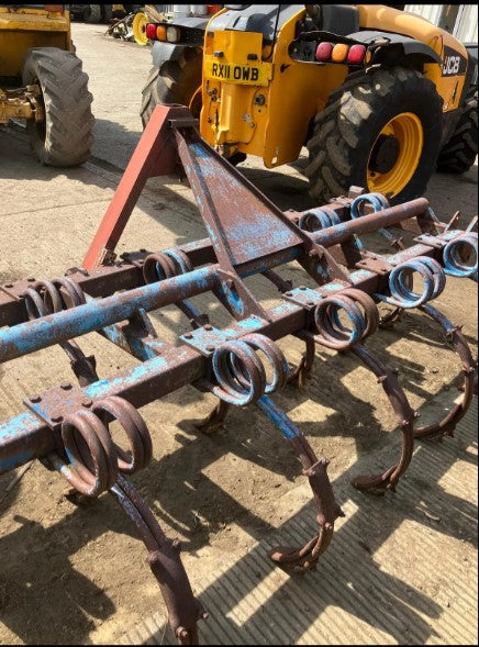 PIGTAIL CULTIVATOR