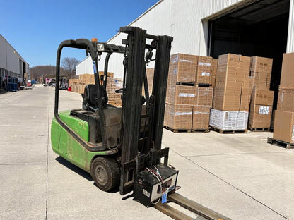 **(INCLUDES CHARGER)** 2006 CESAB C3E150 ELECTRIC 3-WHEEL FORKLIFT – 1,500KG CAPACITY