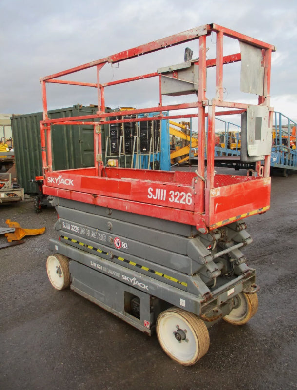 2012 SKYJACK SJ3226 SCISSOR LIFT