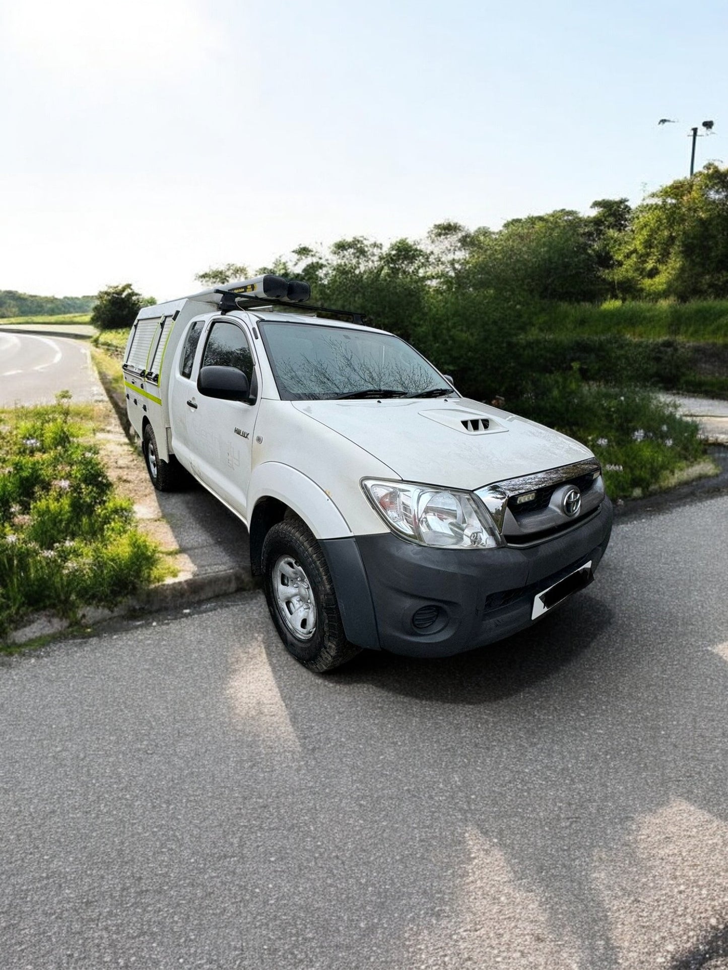 2011 TOYOTA HILUX HL2 D-4D 4X4 ECB – EX-COUNCIL VEHICLE