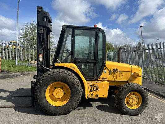 JCB ROUGH TERRAIN FORKLIFT - MODEL 926 4X4 (2004)