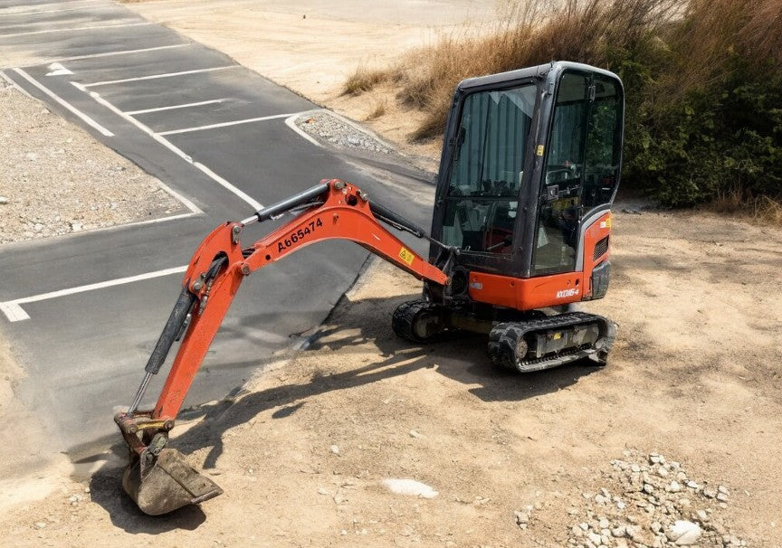 KUBOTA KX016-4 MINI EXCAVATOR (2015) – 1.6T