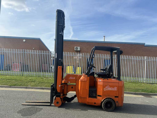 **(INCLUDES CHARGER)** BENDI B315-73SS ARTICULATED TRUCK / VNA (2013)