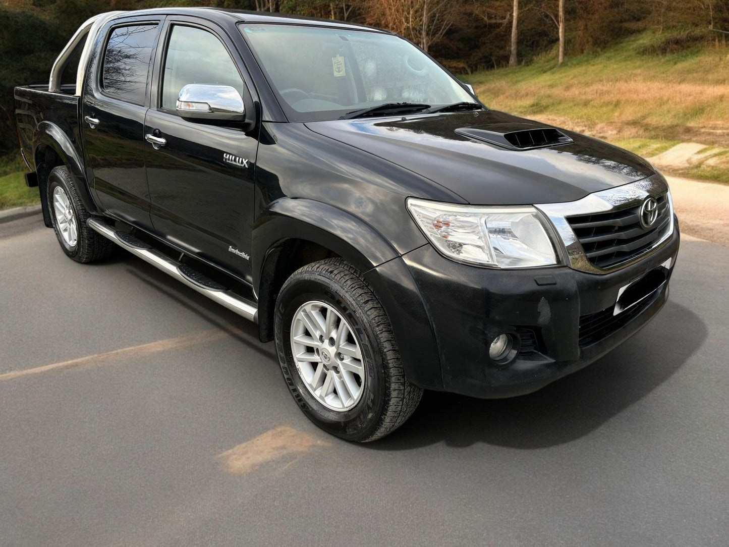 2015 TOYOTA HILUX INVINCIBLE 3.0 D-4D 4X4 PICKUP TRUCK