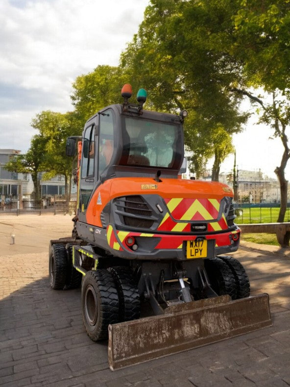 2017 DOOSAN DX57W 5.8 TONNE WHEELED EXCAVATOR