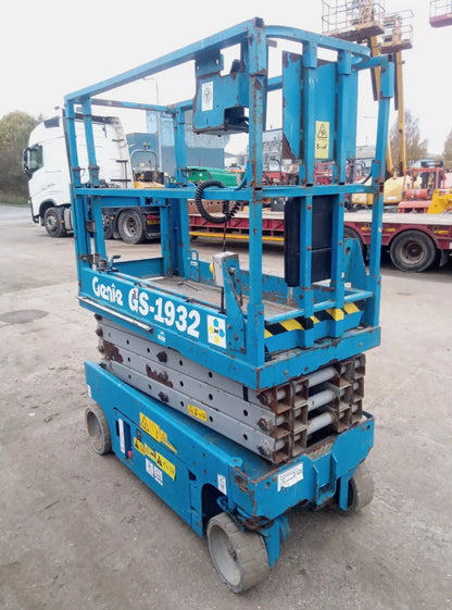 2006 GENIE GS 1932 SCISSOR LIFT – ACCESS PLATFORM / CHERRY PICKER