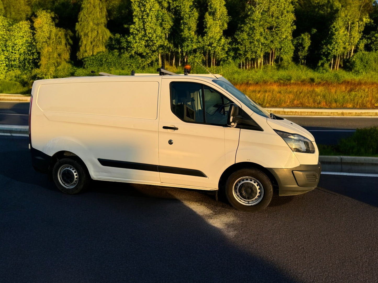 2017 FORD TRANSIT CUSTOM 310 2.0 ECOBLUE PANEL VAN