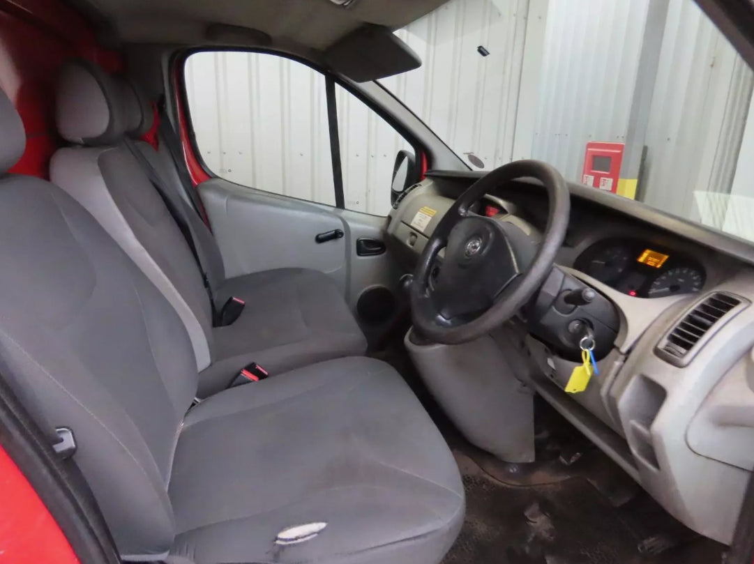 2010 VAUXHALL VIVARO SWB PANEL VAN – 1.9 CDTI **(ONLY 92K MILEAGE)**