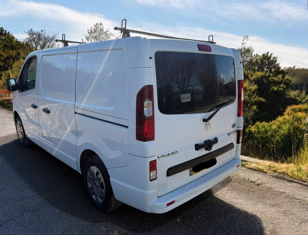 2017 (67 REG) VAUXHALL VIVARO 1.6 BITURBO SPORTIVE – EURO 6 – MANUAL