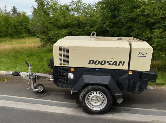 2017 DOOSAN 7/41 ROAD TOWABLE COMPRESSOR