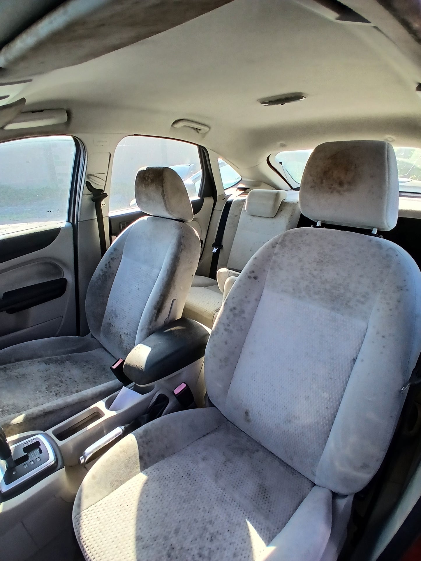 2005 FORD FOCUS GHIA AUTO - AUTOMATIC - PETROL - 1,999CC >>--NO VAT ON HAMMER--<<