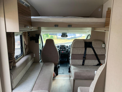 2020 SWIFT FANTASTIC MOTORHOME - APPROX ONLY 5K MILES - CRUISE CONTROL + REVERSE CAM + MORE