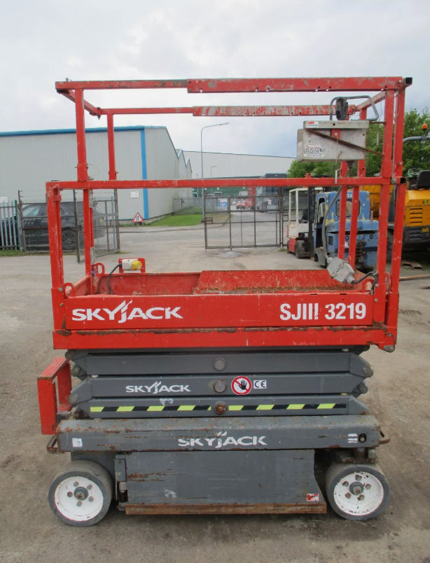 2017 SKYJACK SJ3219 SCISSOR LIFT