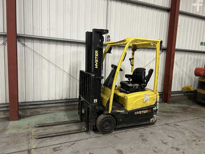 **(INCLUDES CHARGER)** 2013 HYSTER J1.6XMT ELECTRIC FORKLIFT