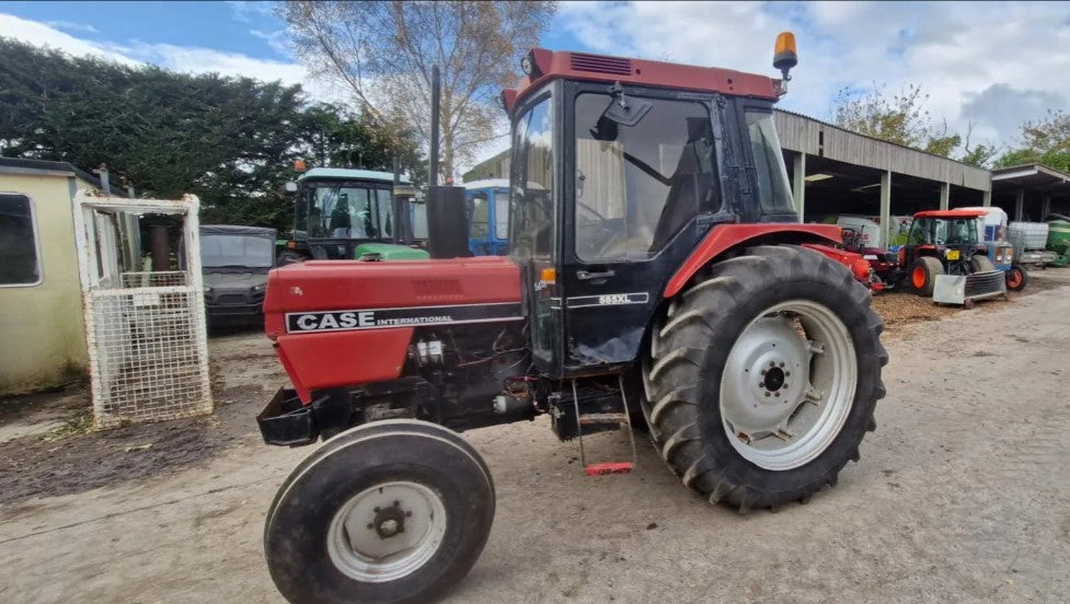 CASE IH 585XL TRACTOR