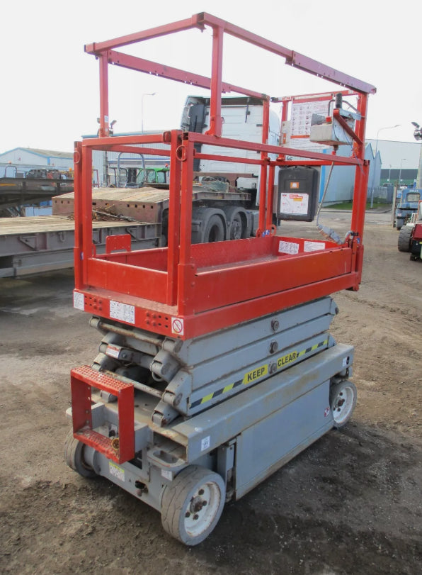 2012 SKYJACK SJ3219 SCISSOR LIFT ACCESS PLATFORM – SELF-PROPELLED, 7.8M WORKING HEIGHT