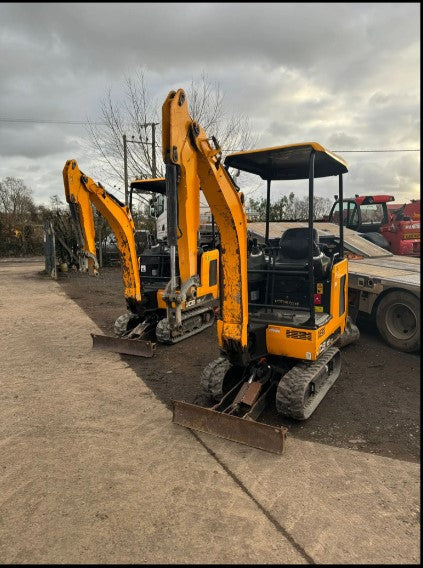 JCB 15C-1 MINI DIGGER