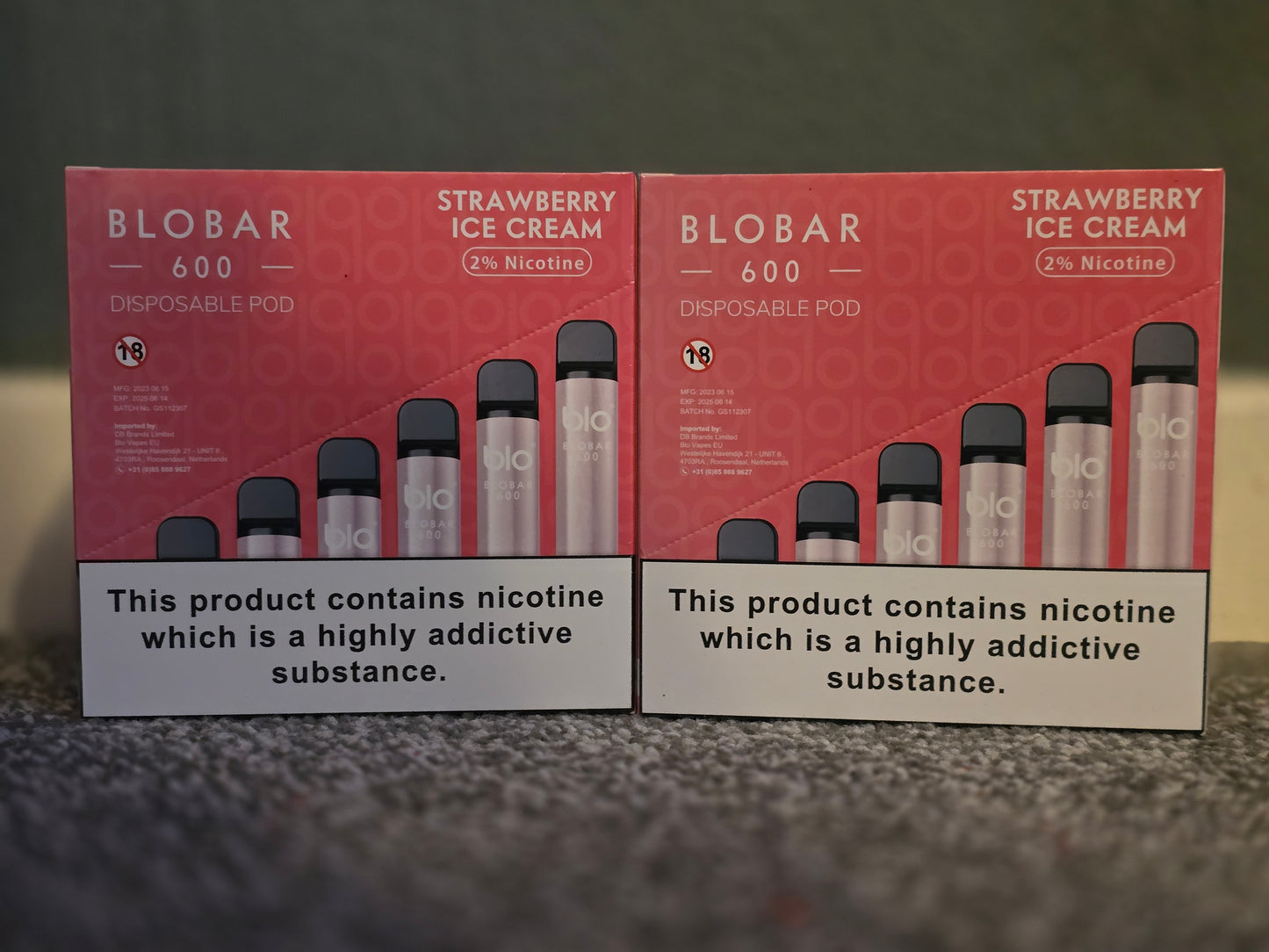 20 X BLO BAR 600 STRAWBERRY ICECREAM VAPES DATED 06/25