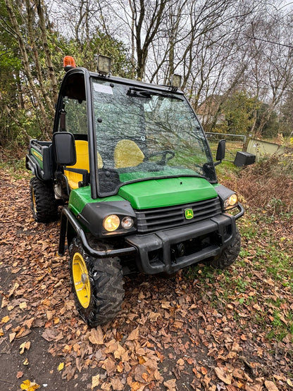 THIS 2014 JOHN DE2014 JOHN DEERE GATOR 855D