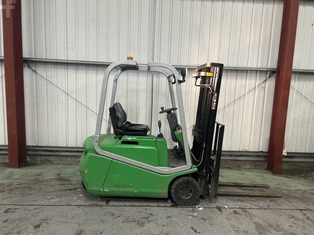 **(INCLUDES CHARGER)** 2005 CESAB BLITZ C15AC ELECTRIC 3-WHEEL FORKLIFT – 1,500KG CAPACITY,