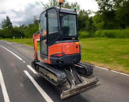 2018 KUBOTA U27-4 2.7 TONNE MINI EXCAVATOR