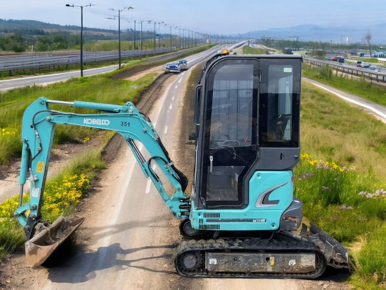 KOBELCO SK17 SR-3E MINI EXCAVATOR (2021) – 1.9T