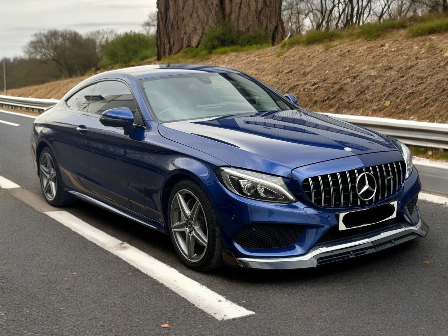 **(ONLY 66K MILEAGE)** 2016 MERCEDES-BENZ C220 AMG LINE D AUTO COUPE >>--NO VAT ON HAMMER--<<