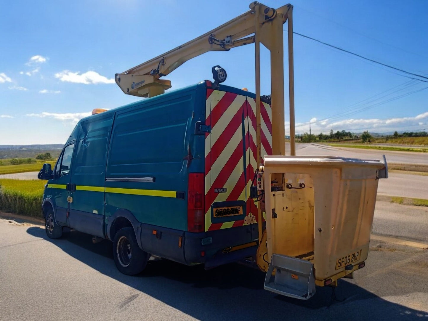 2006 IVECO CHERRY PICKER – SCISSOR LIFT ACCESS PLATFORM (MEWP), VAN MOUNT