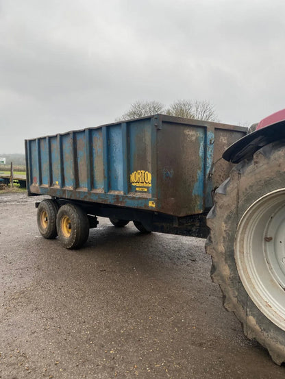 NORTON 9 TON GRAIN TRAILER