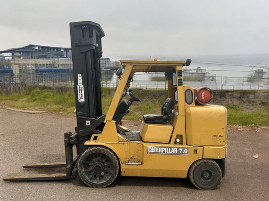 2003 CAT GC70K COMPACT LPG FORKLIFT