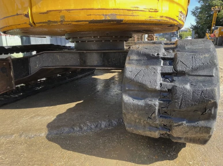 JCB 8085 ZTS MIDI EXCAVATOR - 2011 | 8T WITH QUICK HITCH & 3 BUCKETS