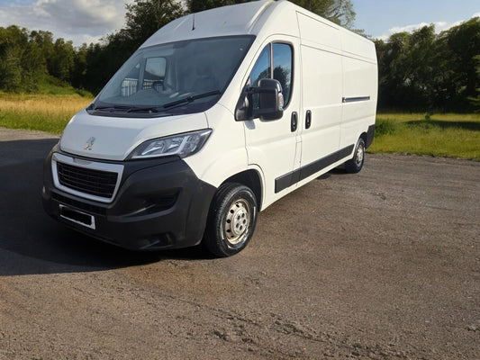 2019 PEUGEOT BOXER VAN IS A SPACIOUS AND PRACTICAL PANEL VAN