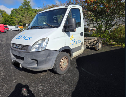 IVECO DAILY 35S11 SWB CHASSIS CAB - 2012