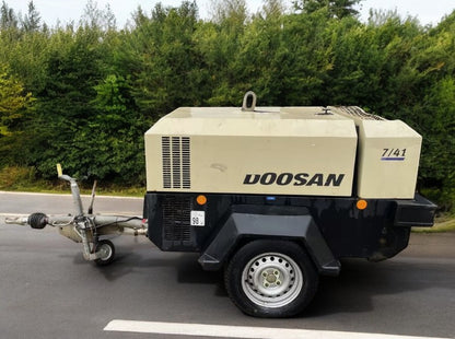 2017 DOOSAN 7/41 ROAD TOWABLE COMPRESSOR