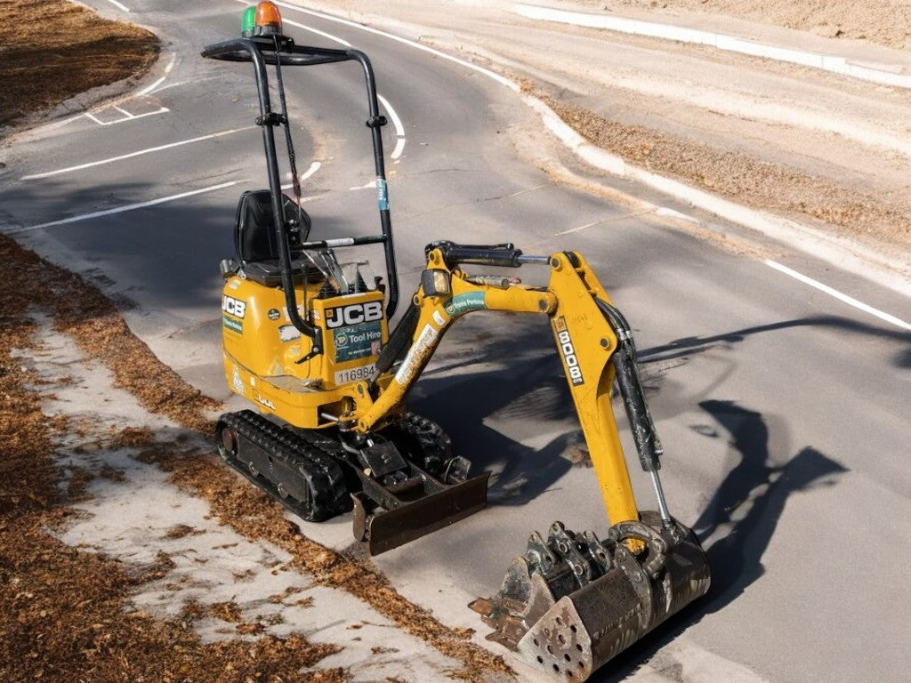 JCB 8008 CTS MICRO EXCAVATOR / DIGGER