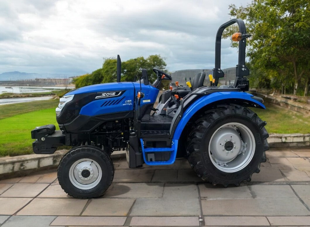 EX-DEMO SOLIS S50 SHUTTLE XL 2WD ROPS TRACTOR