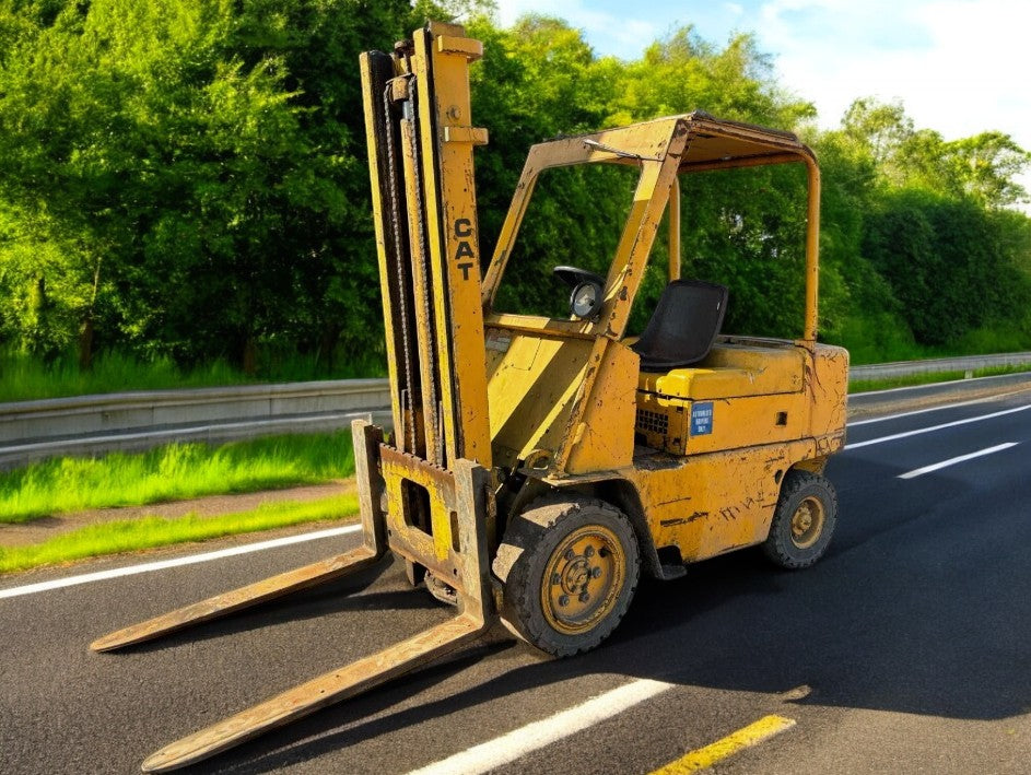 CAT V30 DIESEL FORKLIFT TRUCK - 3 TON LIFT