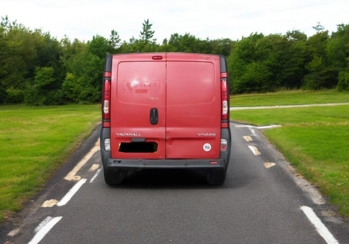 2010 VAUXHALL VIVARO SWB PANEL VAN – 1.9 CDTI **(ONLY 92K MILEAGE)**