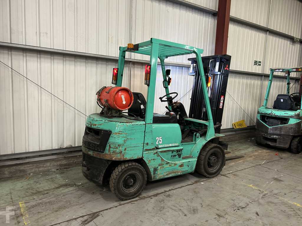 MITSUBISHI FG25 LPG FORKLIFT – 2008