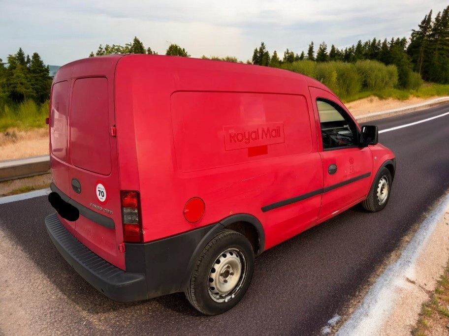 2011 VAUXHALL COMBO CDTI VAN – 76K MILES