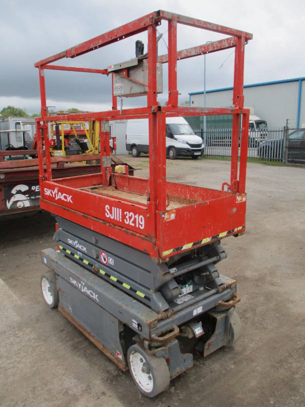 2017 SKYJACK SJ3219 SCISSOR LIFT