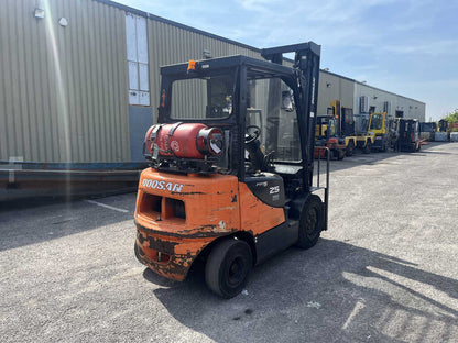 2011 DOOSAN LPG FORKLIFT G25E-5