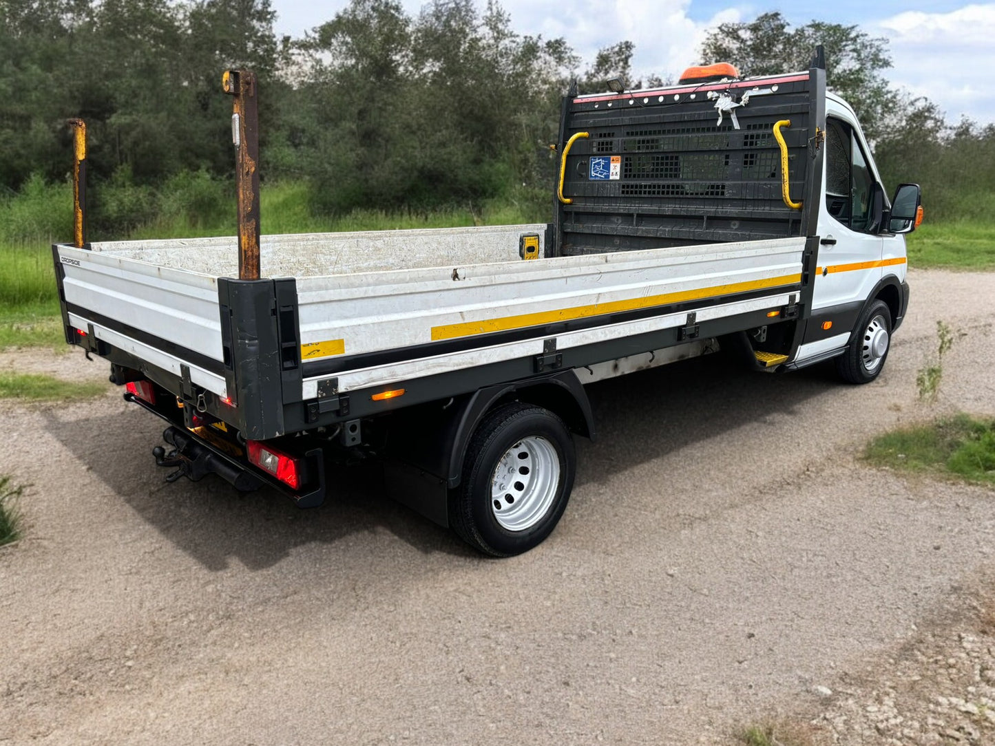 FORD TRANSIT T350 DROPSIDE L3 TRUCK – 2020 (70 REG)