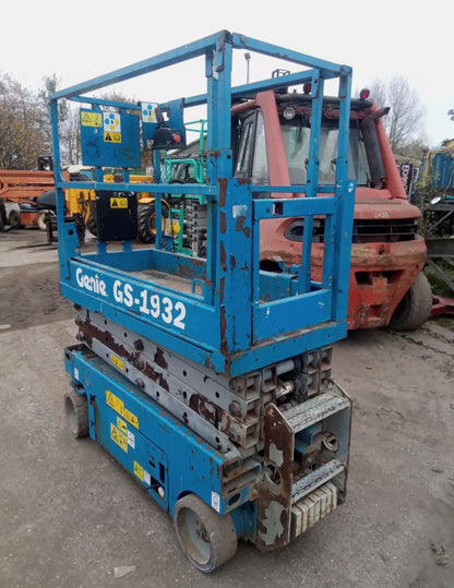 2006 GENIE GS 1932 SCISSOR LIFT – ACCESS PLATFORM / CHERRY PICKER