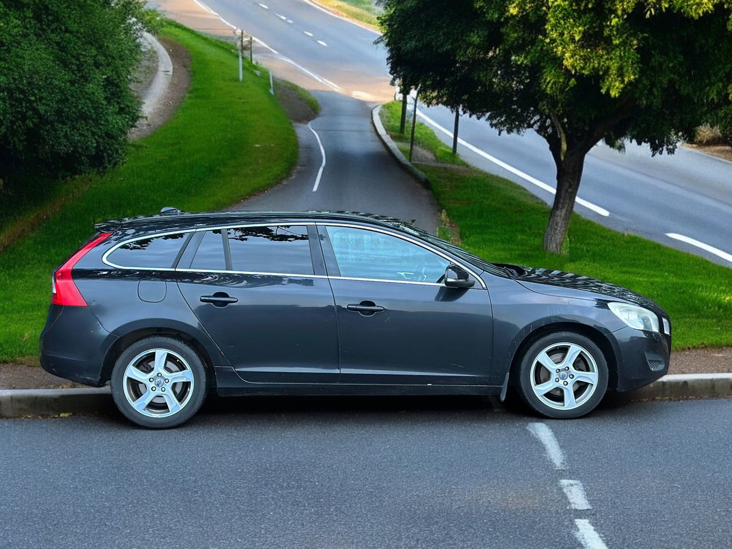 2012 VOLVO V60 SE DRIVE START/STOP – 1.6L DIESEL ESTATE >>--NO VAT ON HAMMER--<<