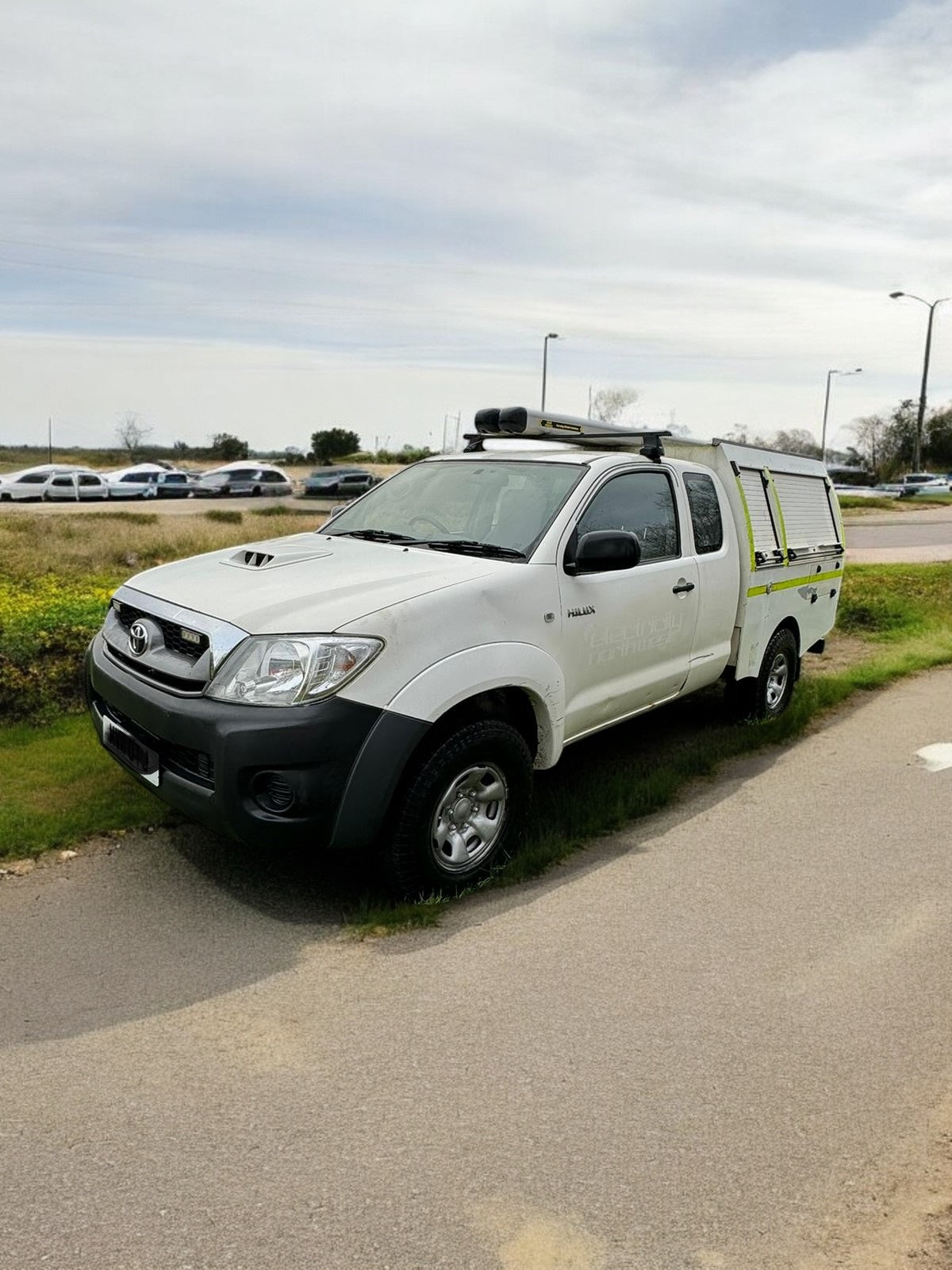 2011 TOYOTA HILUX HL2 D-4D 4X4 ECB KING CAB - READY FOR ACTION!