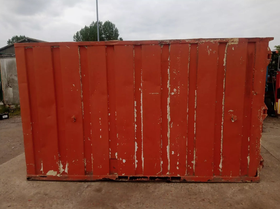 12 X 6 FT SECURE SHIPPING CONTAINER / CANTEEN OFFICE